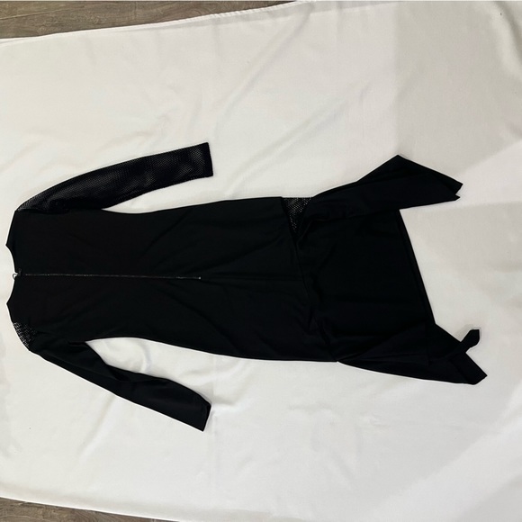 MWT Alice + Olivia Kaine Mesh Inset Asymmetrical Hem Dress Size 4 - Picture 13 of 15